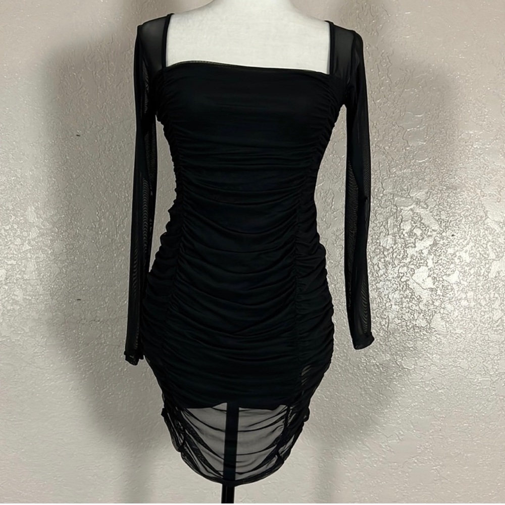 976 NWT Nasty Gal Ruched Bodycon Solid Black Behavior Mini Dress. Sz2